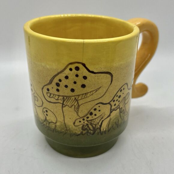 Vintage Retro 70s Hand Painted Pottery Mushroom Mug Cup Planter Pot As-Is - Picture 8 of 9